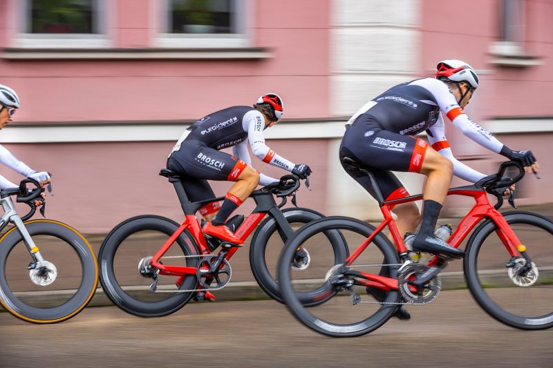 Road Cycling Criterion 13 EOSR2489 Bearbeitet