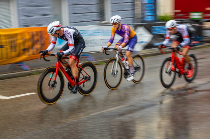 Road Cycling Criterion 53 EOSR2748 Edit