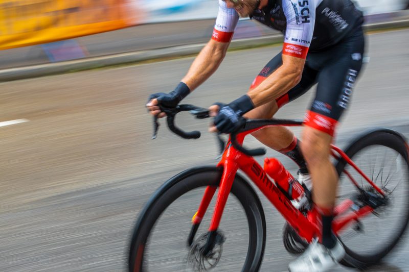 Road Cycling Criterion 52 EOSR2840 Edit