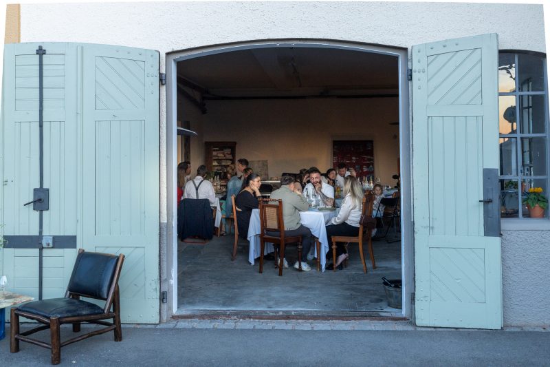 LK E Werk Dining 145